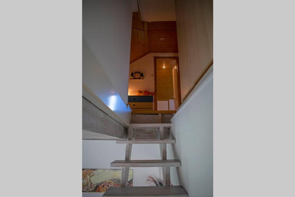 Pinakokhorion Ostria Houseヴィラ エクステリア 写真